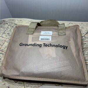 Grounding Technology Queen Earthing Bed Sheet Gray w/ Cord & Tester